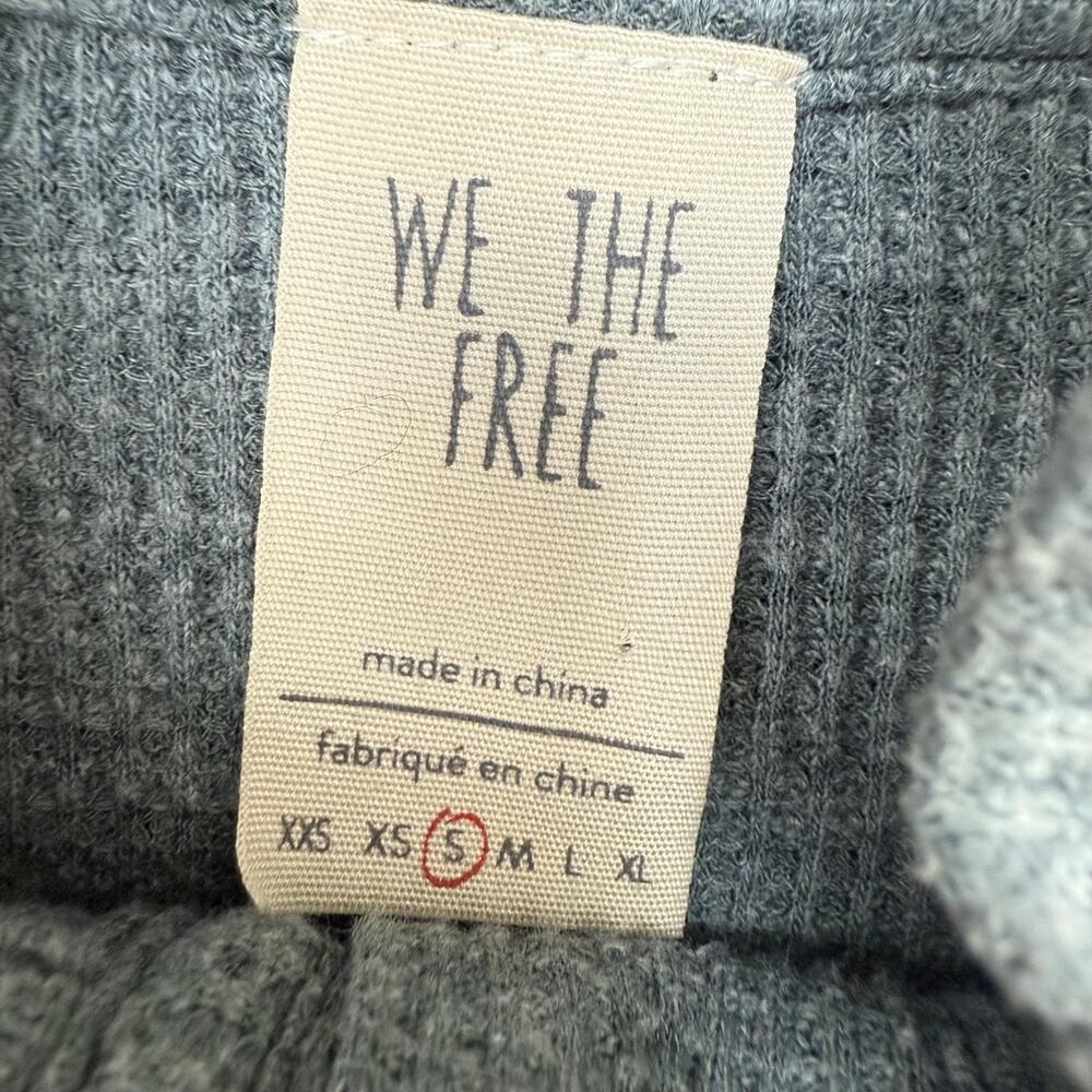 We The Free Sweater Womens Small Green Waffle Knit Henley Button Mock Neck - Picture 3 of 7